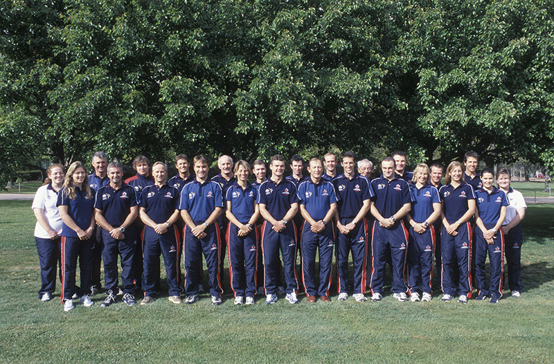 AIS Sailing team photo from 2003