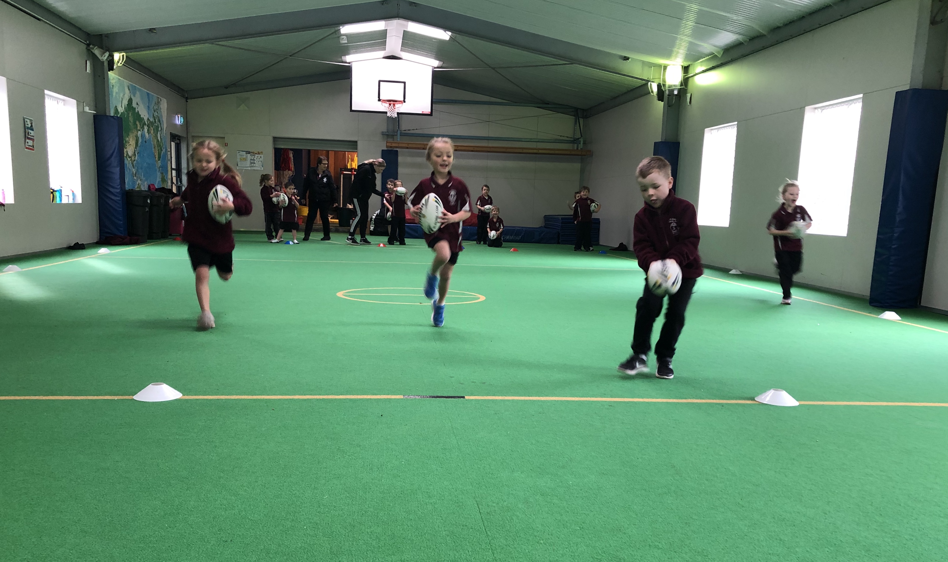 Sporting Schools - Indoor touch drills