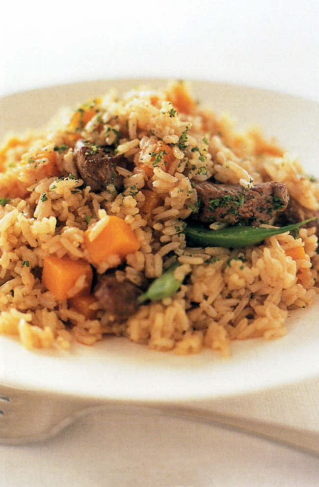 HINT: To check the rice, remove the lid only very briefly so that the moisture needed to cook the rice is not lost