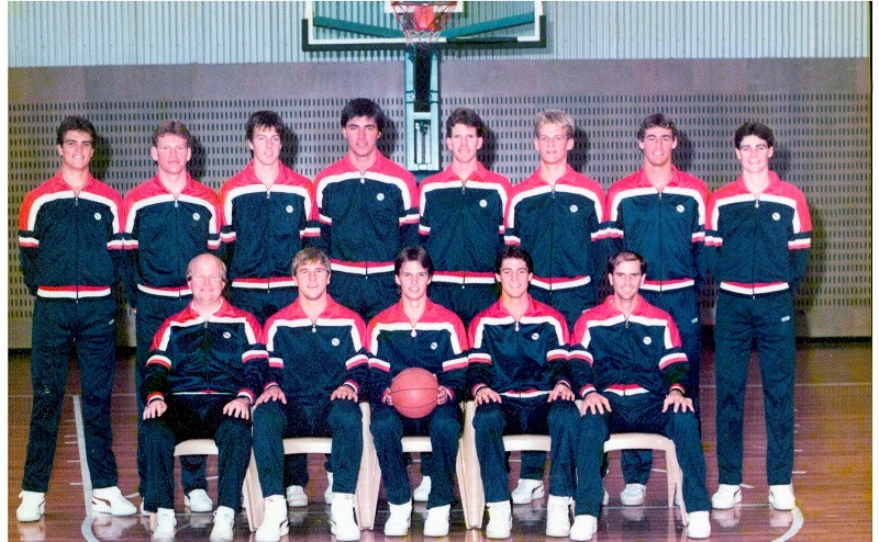 AIS Basketball program Men's team photo 1986