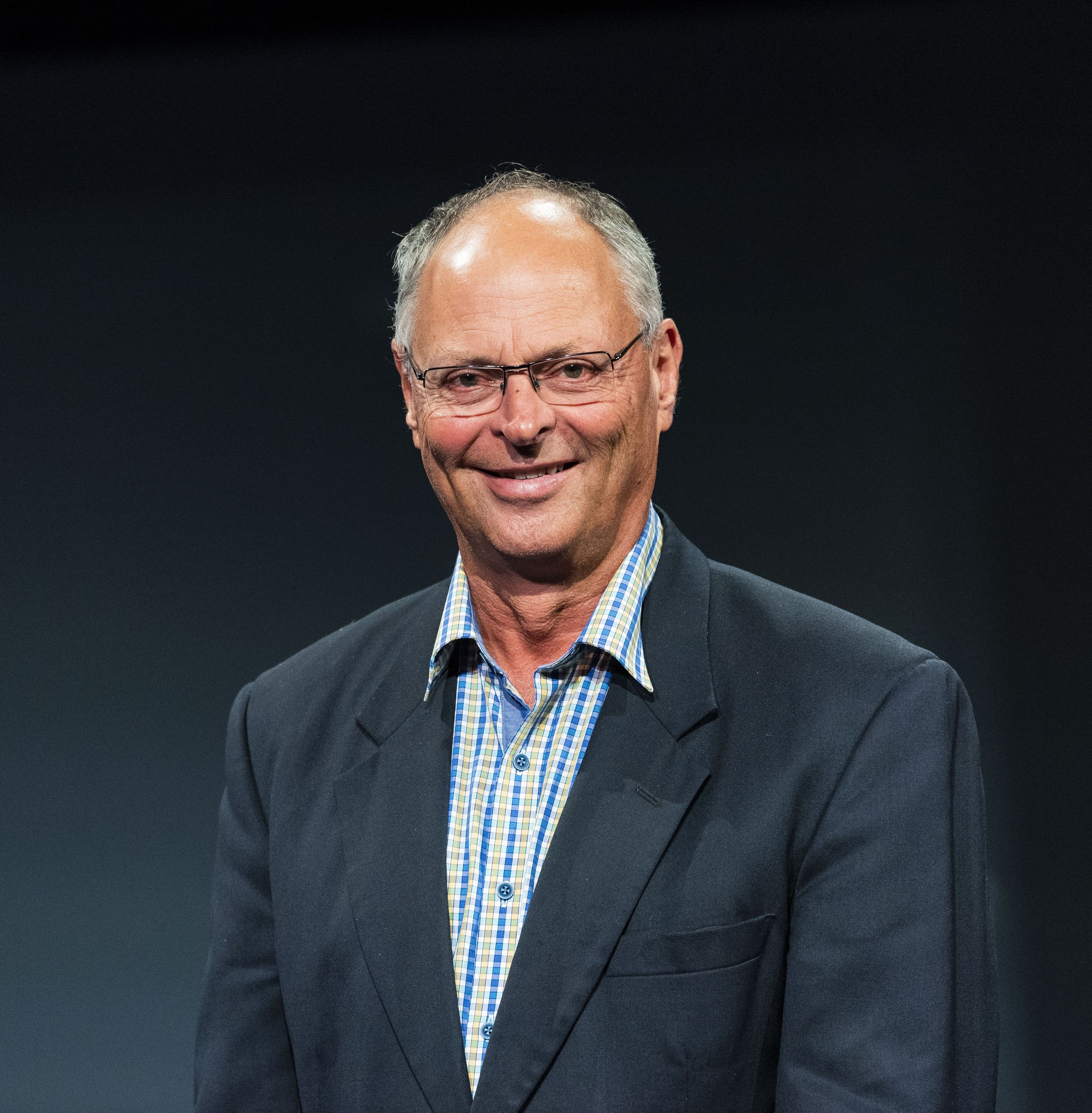 AIS CEO Peter Conde