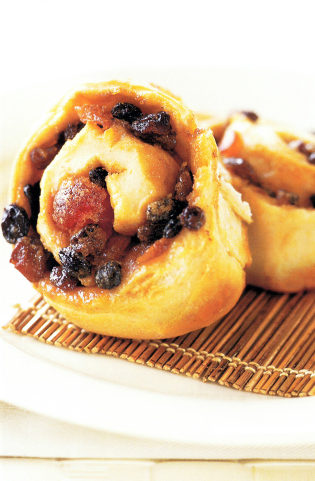 HINT: If using a breadmaker, follow manufacturer's instructions for making the dough. Then follow the recipe to shape the cinnamon rolls