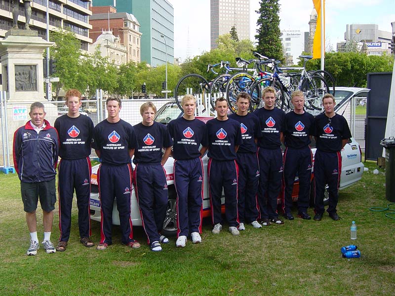 AIS Cycling team Men road photo from 2004
