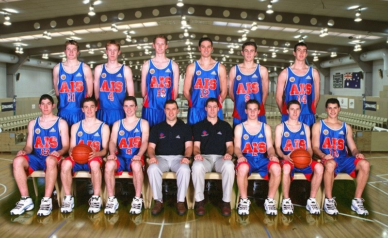AIS Basketball program men's team photo 1999