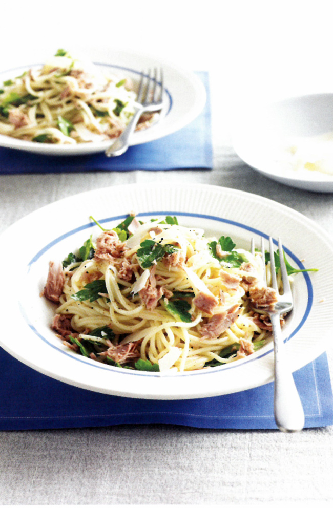 HINT: Roasted cherry tomatoes are great tossed through this pasta/