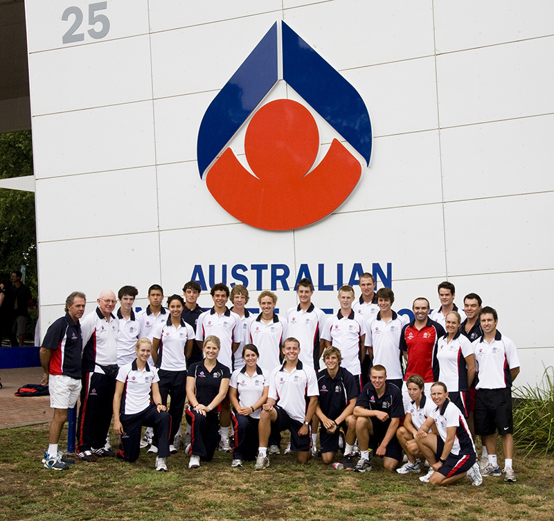 AIS Tennis team photo from 2010