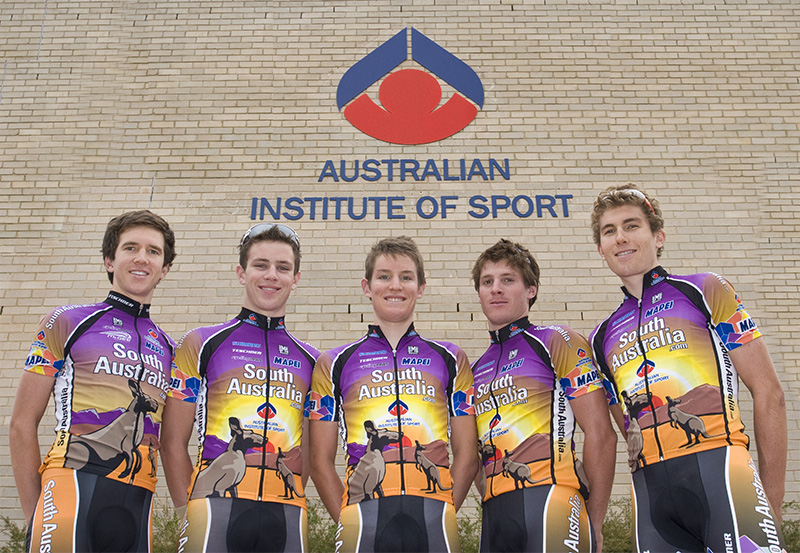 AIS Cycling team Men road photo from 2008