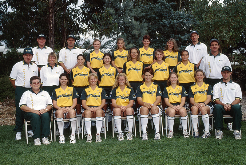 AIS Softball team photo from 1999