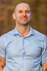 Portrait of Dr Todd Kashdan