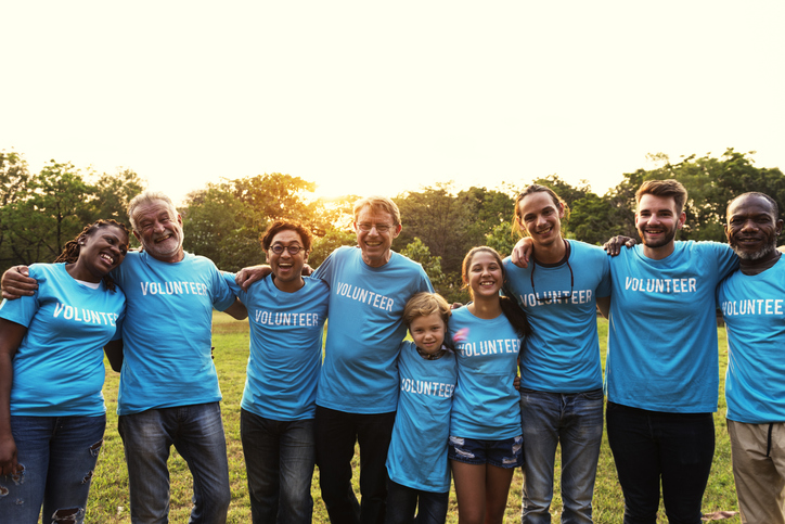 C4S-image-Group of volunteers