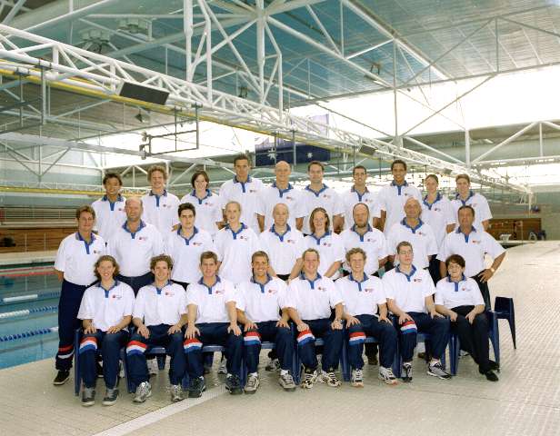 AIS Swimming Program team photo 2000