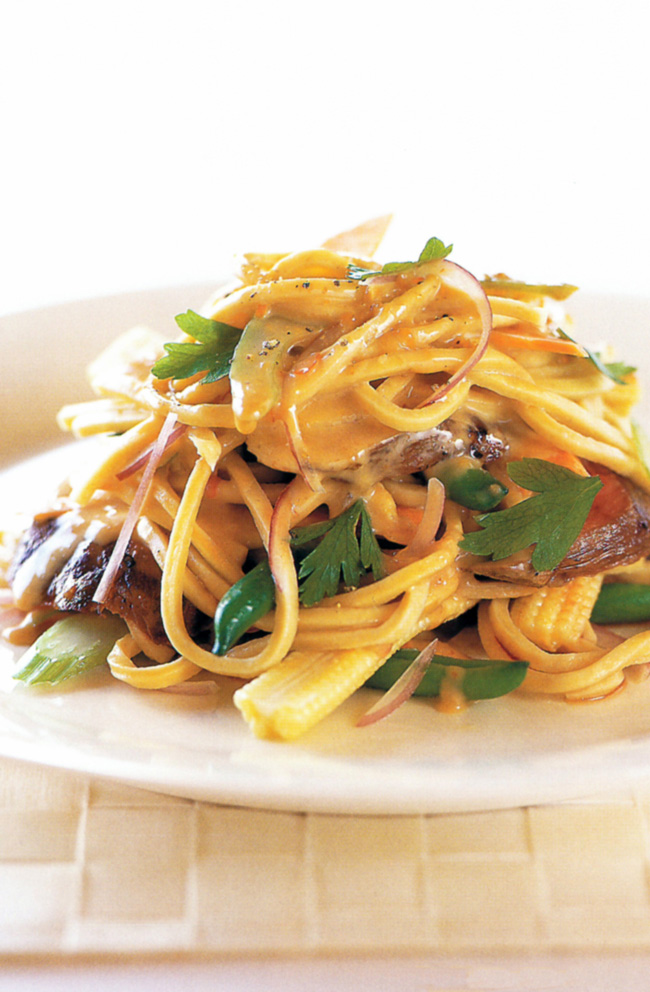 Lamb_and_noodle_salad.jpg
