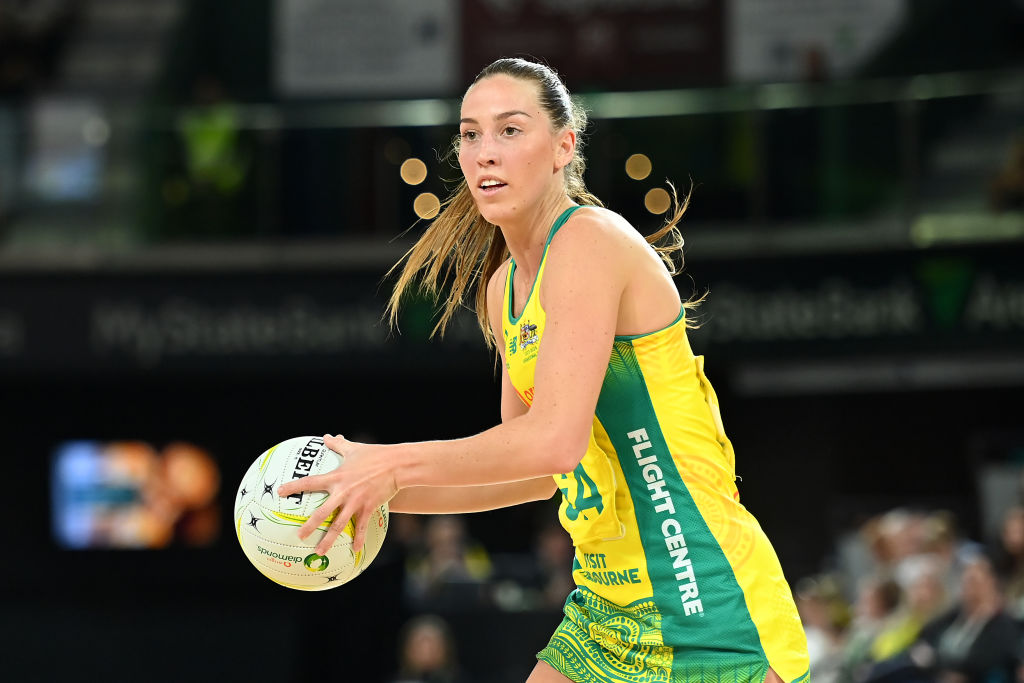Cara Koenen in action for the Australian Diamonds in 2023.