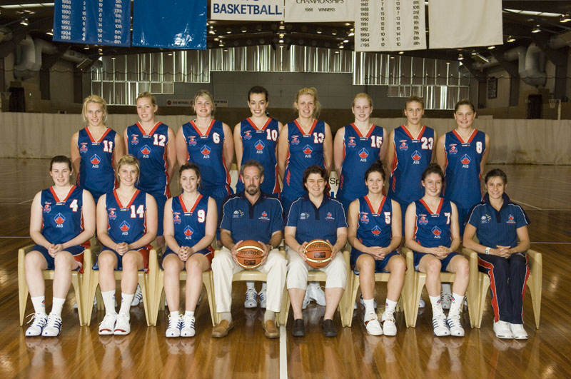 AIS Basketball program women's team photo 2005