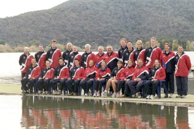 AIS Rowing team photo from 2001