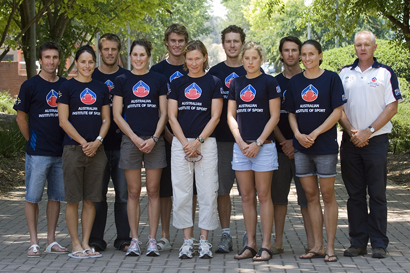 AIS Triathlon team photo from 2007