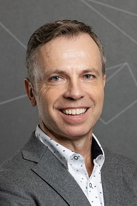 Dr-Graham-Turner.png