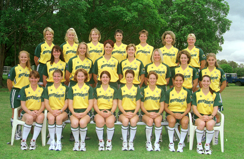 AIS Softball team photo from 2000