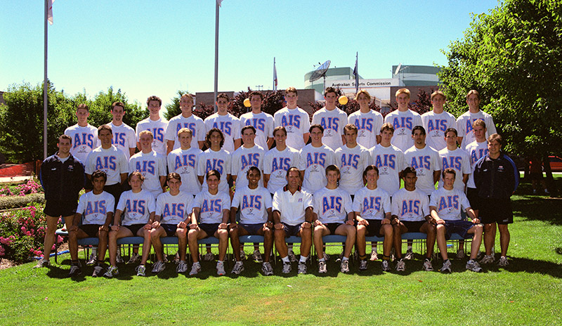 AIS AFL team photo from 1999-2000