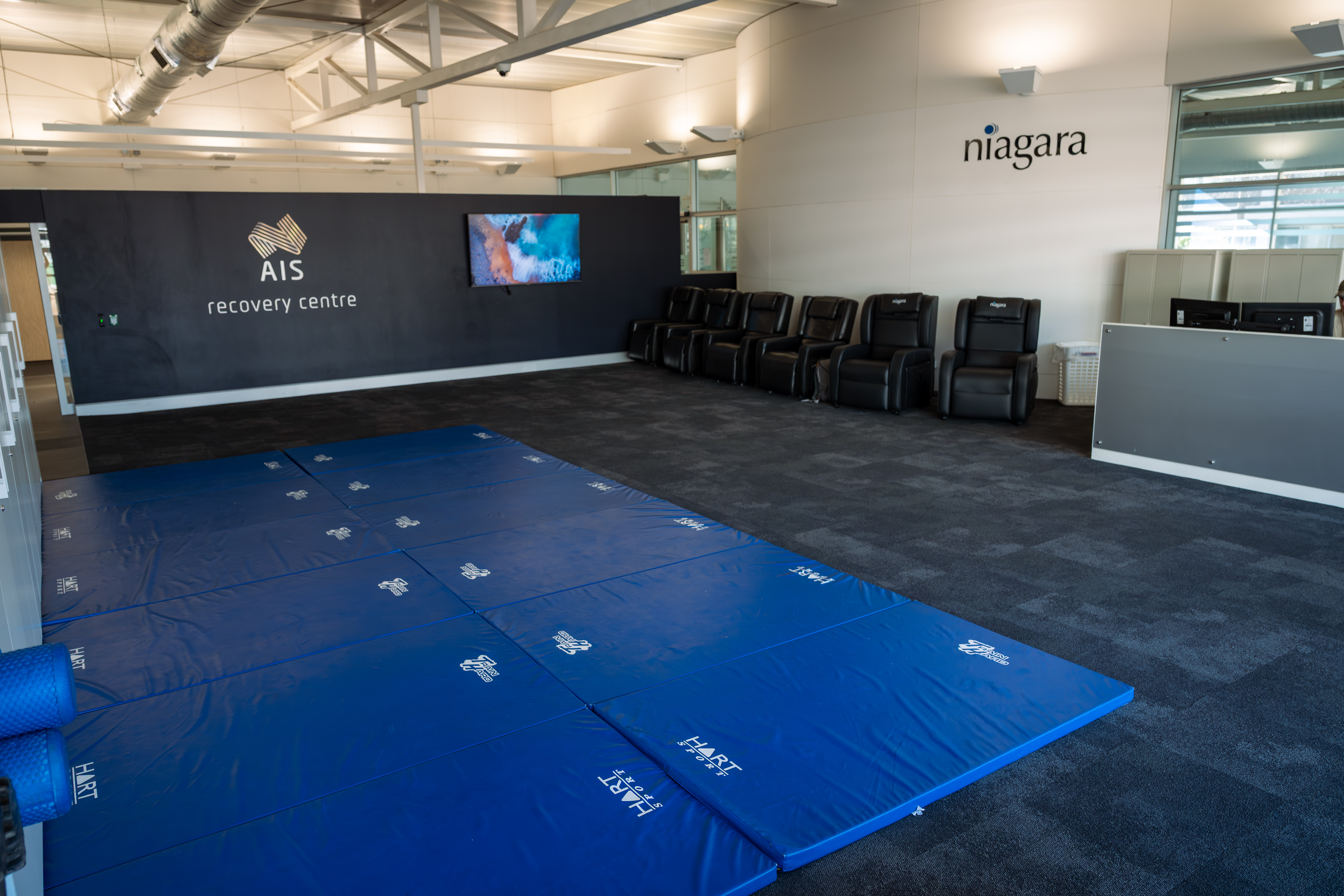 Recovery centre dry area