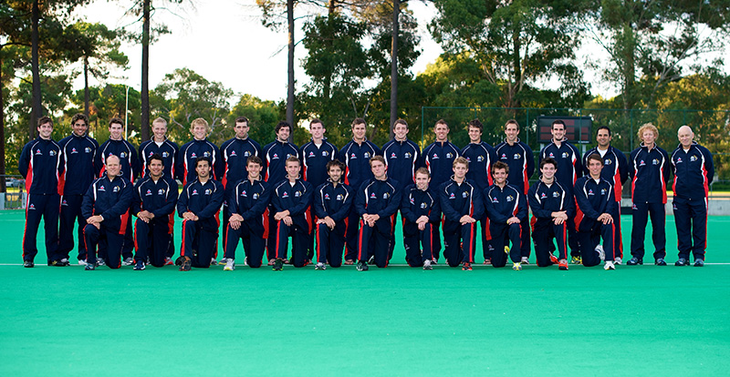 AIS Hockey program men team photo 2011
