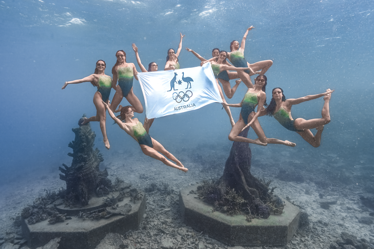 Australian artistic swimming team at the Museum of Underwater Art