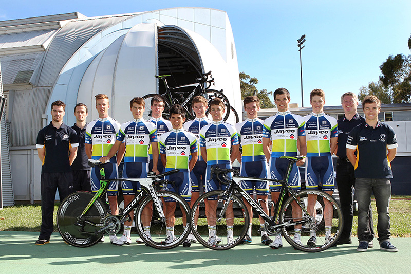AIS Cycling team Men road photo from 2013