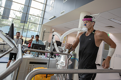 A race walker on the treadmill durng a lab test