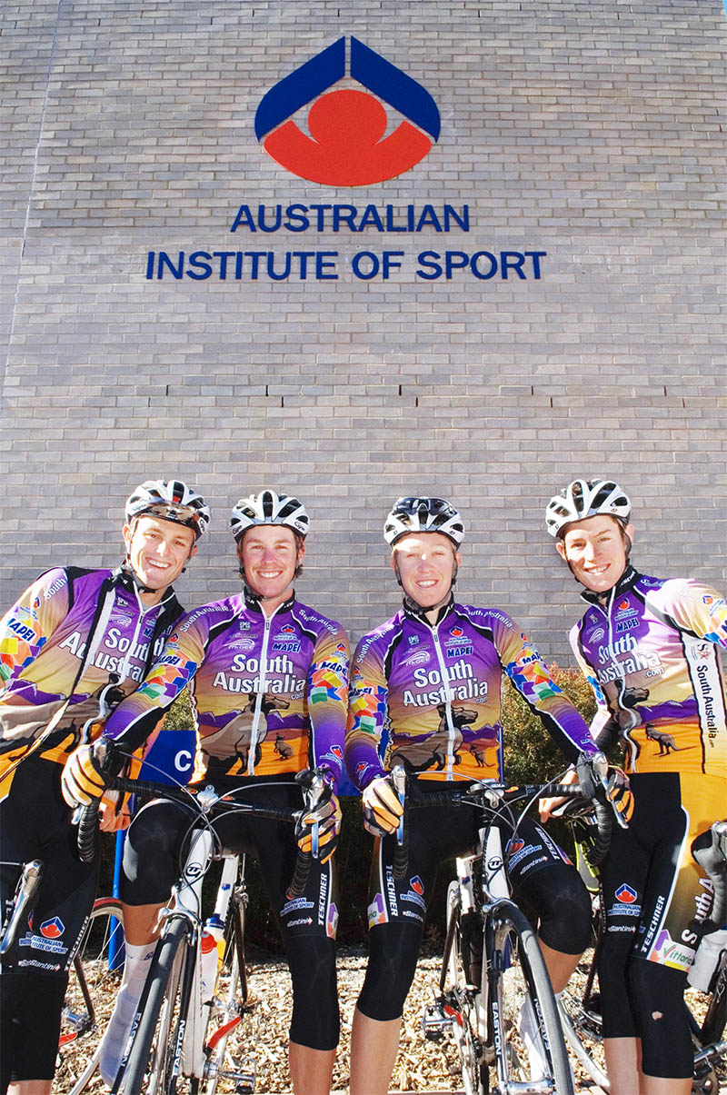 AIS Cycling team Men road photo from 2007