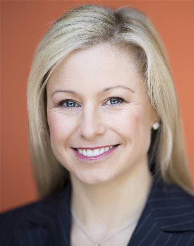 Headshot of Alisa Camplin
